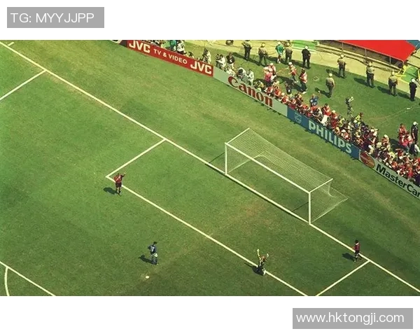 足球场上的绝技瞬间：球星挥洒激情成就历史经典时刻